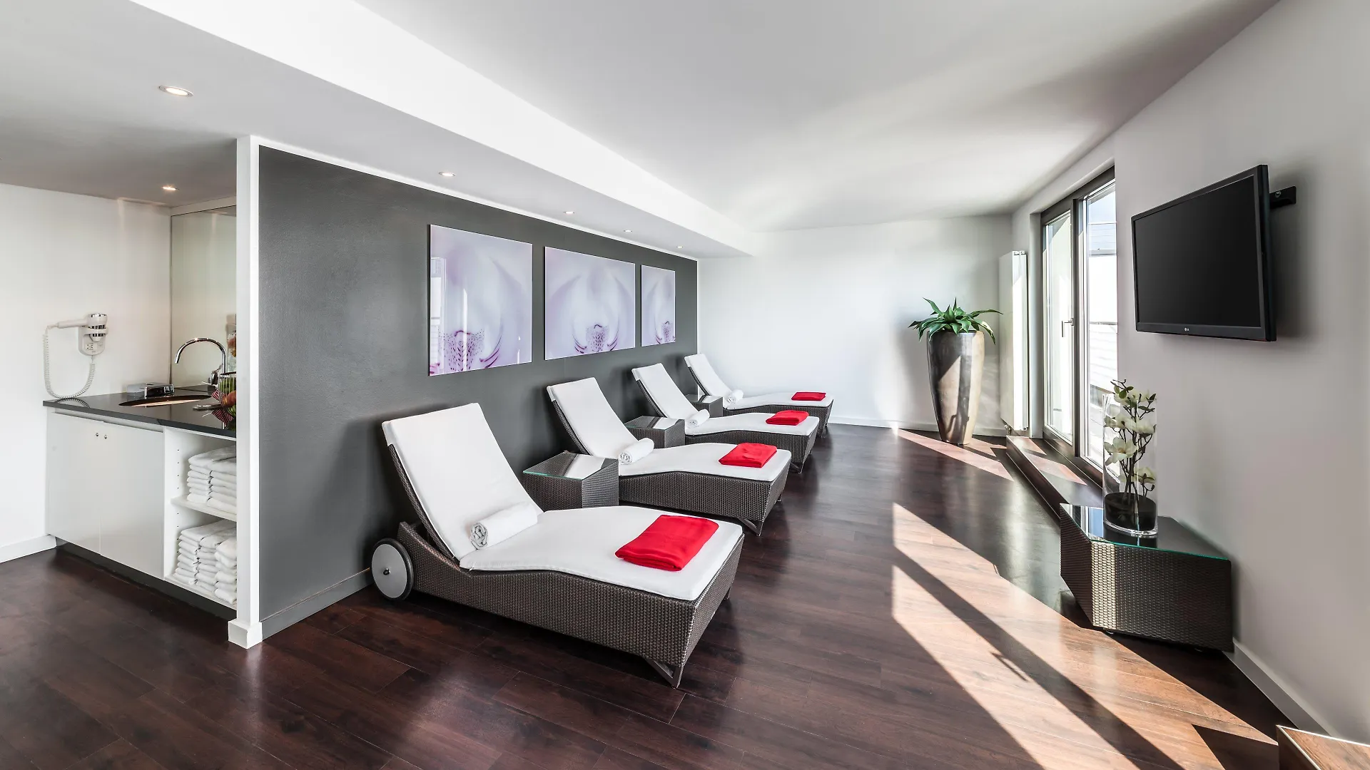 Holiday Inn Munich - Westpark By Ihg Hotel