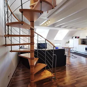 Duplex - Centre - Airconditioned - Netflix - 2 Balconies Heidelberg