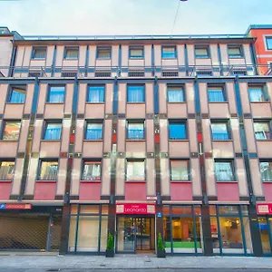Leonardo Center Szálloda