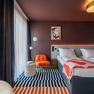 Hotel apartamentowy Kalm - East