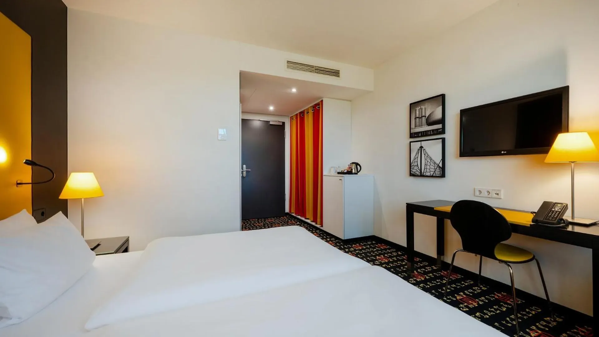 Holiday Inn Munich - Westpark By Ihg Hotel
